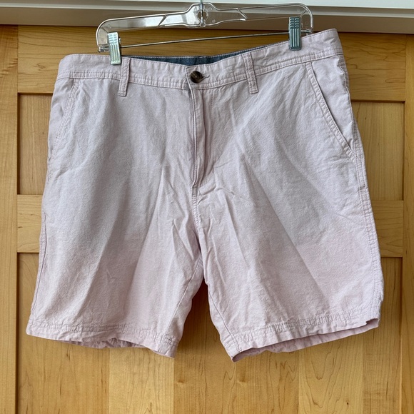 14th & Union Men's Soft Pink Flat Front Shorts - Picture 1 of 3